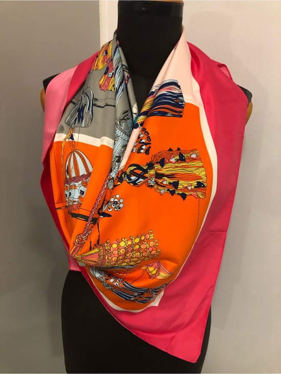 Accessories - Brand new 100% Silk Orange & Pink Printed Women's Scarf 40x40”